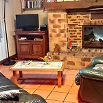 Maison Ancienne Restauree Avec Cheminee, Jardin Prive Et Animaux Admis - Fr-1-616-388 *